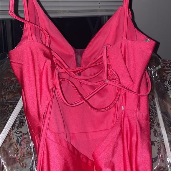 Ellie Wilde prom dress size 4 - Picture 5 of 7